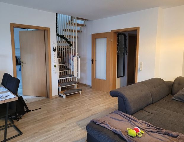 Tolle Maisonette-Wohnung in ruhiger Wohnanlage mit Elbnähe! - Photo 1