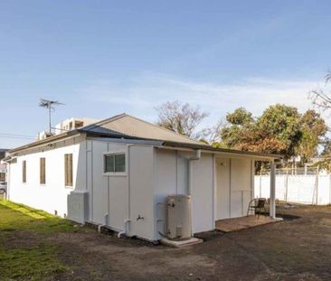 15 Iolanthe Street Campbelltown - Photo 4