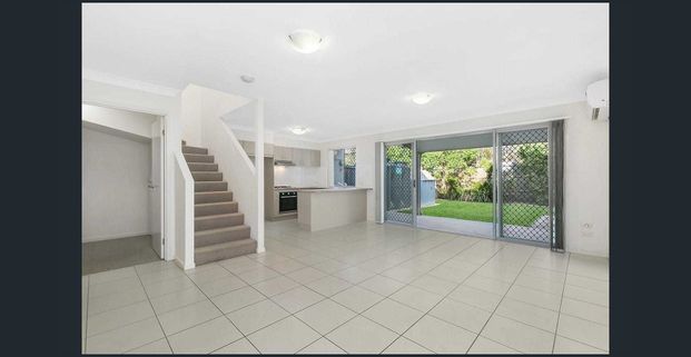 10/2 Grandly Street, Doolandella - Photo 1