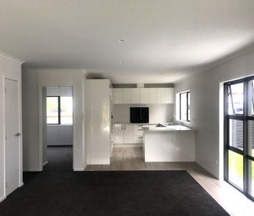 1/39 Kowhai Street, Hamilton Lake — - Photo 1