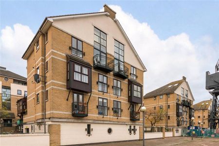 3 bedroom flat to rent - Photo 4