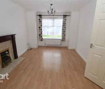 4 bedroom detached house to rent - Photo 2