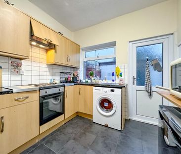 5 bedroom terraced house to rent - Photo 5