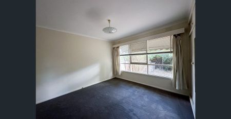 Spacious Family Home in the Heart of Box Hill - Photo 3