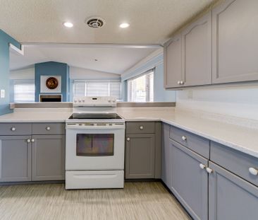 For Lease - 15 Willow Street, Wasaga Beach, Ontario - Photo 6