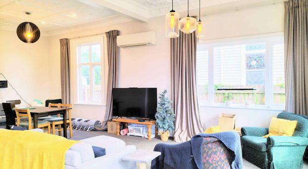 Quality on Queen - Photo 1