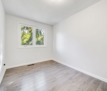 For Lease - 330 Neal Drive Unit# 1 (Main & 2nd Floor), Richmond Hil... - Photo 2