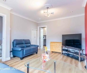 9, Lang Avenue - Photo 2