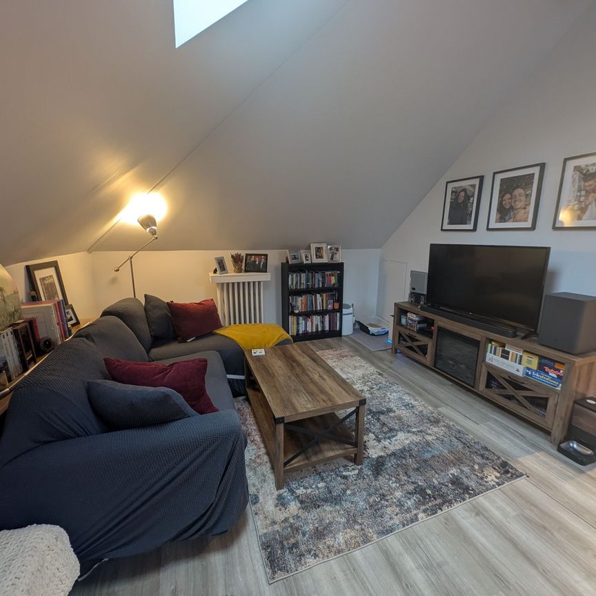 For Lease - 735 Avenue Road Unit# 3rd Flr, Toronto, Ontario - Photo 1