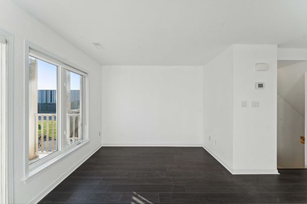 For Lease - 230 Shanly Private, Barrhaven, Ontario - Photo 1