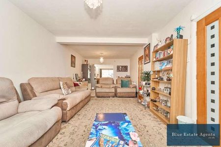 Kingsbridge Road, Southall, UB2 - Photo 3