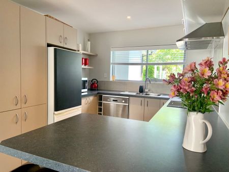 Merivale, 3 bedrooms - Photo 5