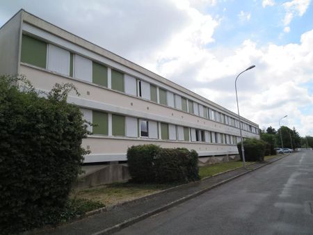 Grand studio avec prêt de meubles - Photo 4