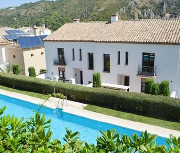 4 Bedroom Villa For Rent in Benahavís, Málaga - Photo 4