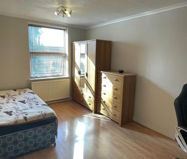 3 bedroom house to rent - Photo 3