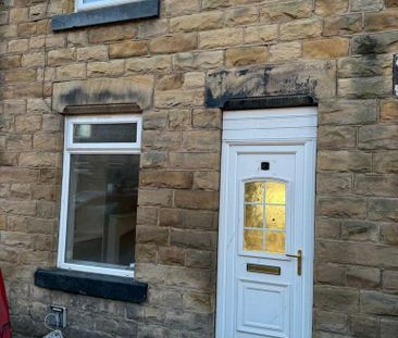 2 bedroom terraced house to rent - Photo 4