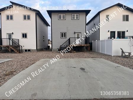 2 Bedroom Basement Suite in Greens - Photo 4