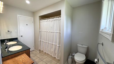 For Lease - 2153 Spring Street, Innisfil, Ontario - Photo 3