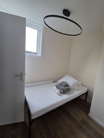 3 gemeubileerde studio's Hooigracht ( tijdelijk huurcontract ) - Photo 5