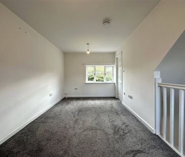 1 Bedroom - Photo 2