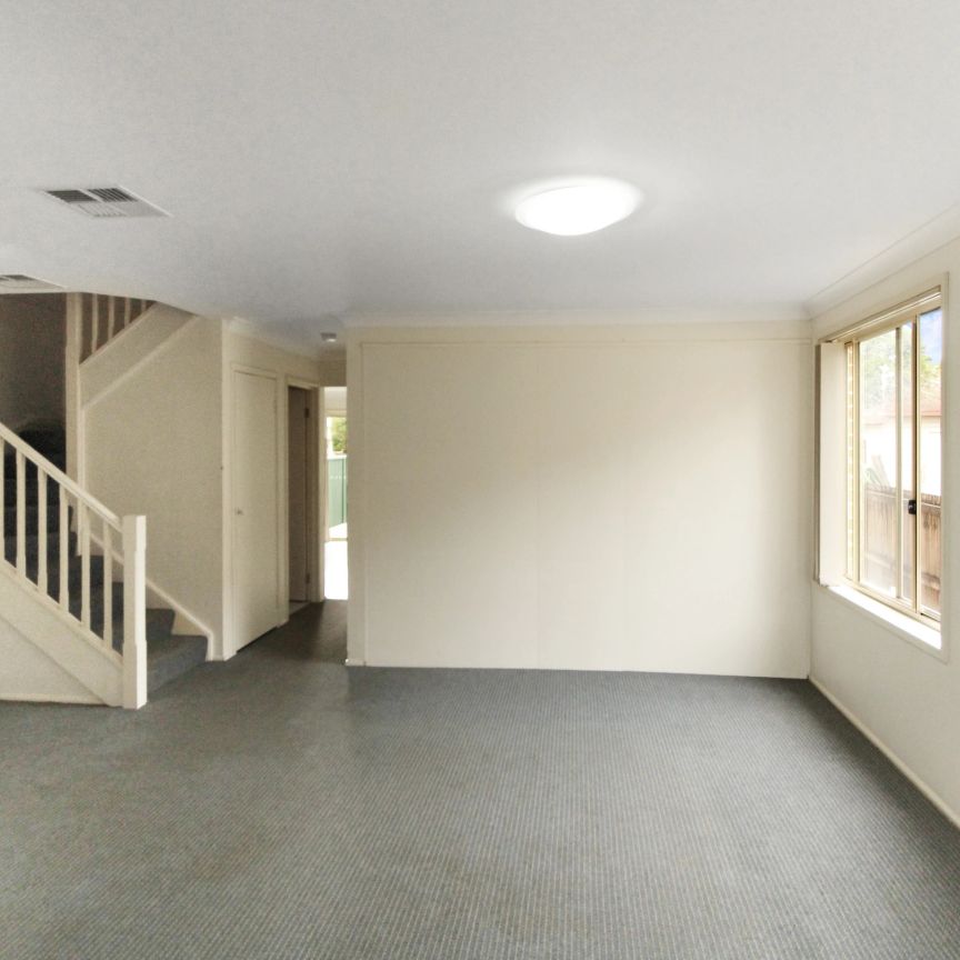 4 Bedroom Duplex in Pime Location - Photo 1