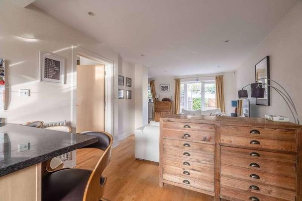 Percy Place, Datchet, SL3 - Photo 1