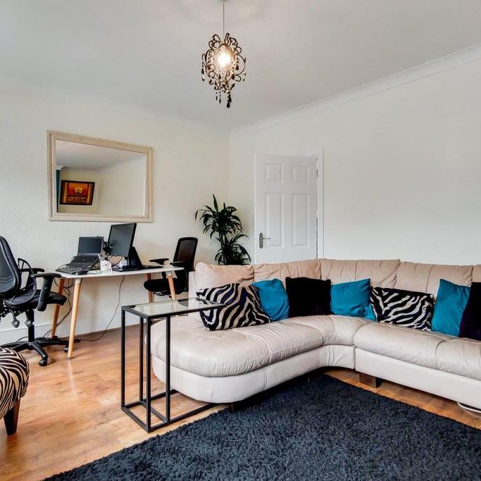 2 bedroom flat to rent - Photo 1