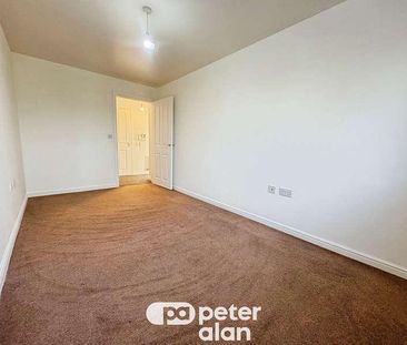 Skylark Road, North Cornelly, Bridgend, CF33 - Photo 4