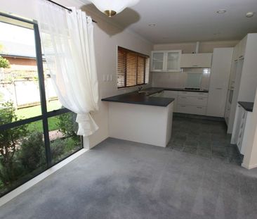 4 Bedrooms, Albany - Photo 1