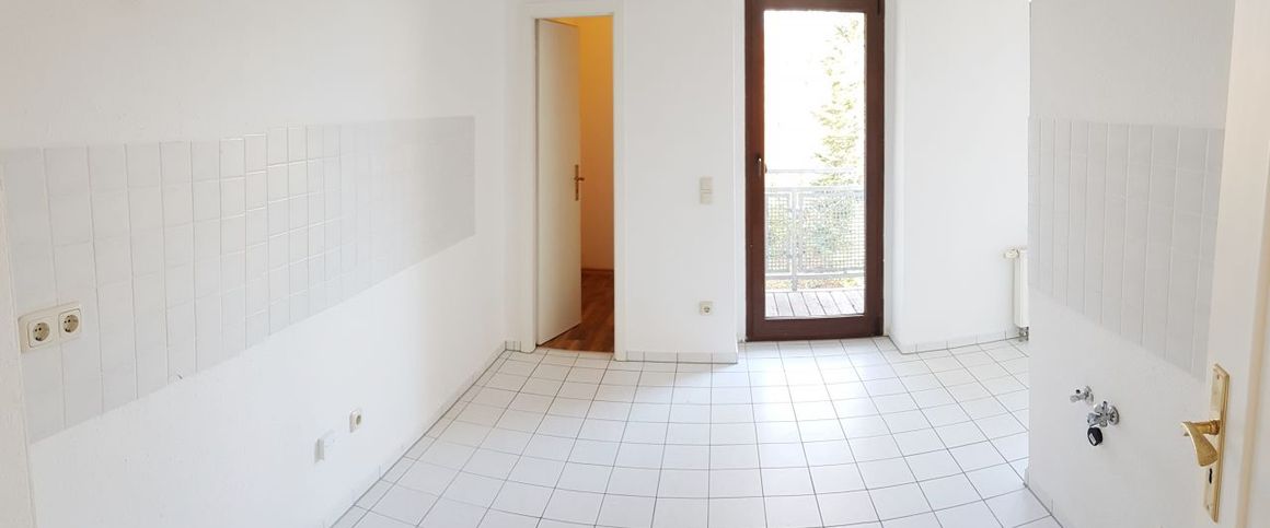 Freundliche 2-Zimmer-Wohnung mit Balkon in einem sanierten Gründerzeithaus im Stadtteil Gablenz - Photo 1