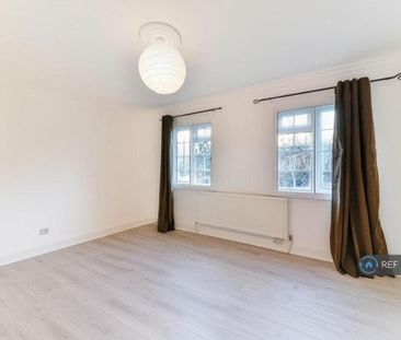 4 bedroom terraced house to rent - Photo 4