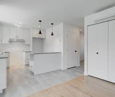 Nouvelle construction Condo 3 1/2 Vieux Longueuil 1er juillet - Photo 3
