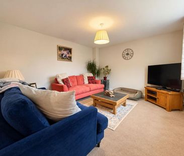 4 bedroom detached house to rent - Photo 1