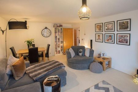 2 bedroom apartment to rent - Photo 4