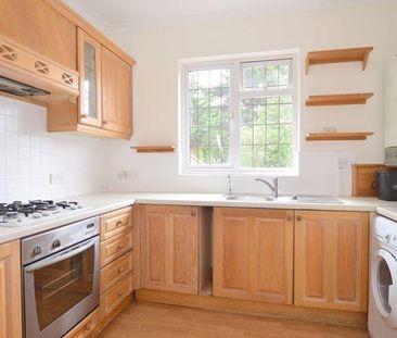 2 bedroom maisonette to rent - Photo 5