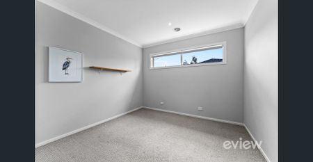 Stunning Ex- Display home in the Cornerstone estate! - Photo 4