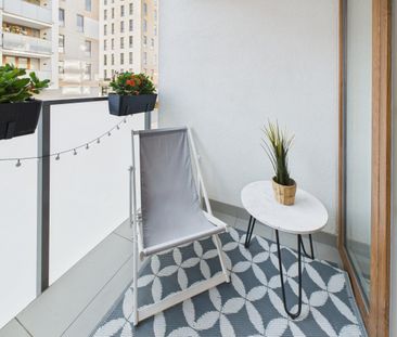2 pokoje, balkon i garaż – komfort i styl w jednym - Photo 3