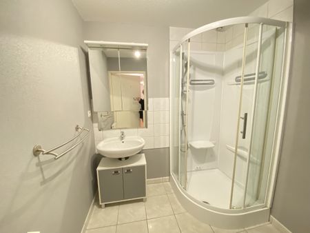 Location Appartement 3 pièces 65m² PONT DE ROIDE VERMONDANS 25150 - Photo 5