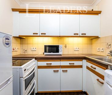 1 bedroom apartment to rent Seaward Court, West Street, Bognor Regi... - Photo 4