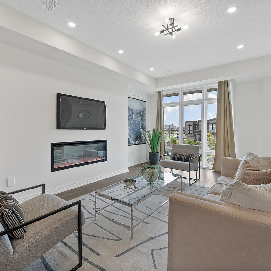 For Lease - 7 Holyrood Crescent, Vaughan, Ontario - Photo 1