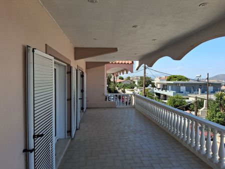 Διαμέρισμα για ενοικίαση Κέντρο (Κερατέα) - Φωτογραφία 2
