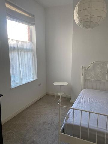 Apt 1, 6 Alexander Gardens, Fortwilliam, Belfast, BT15 3LJ - Photo 5