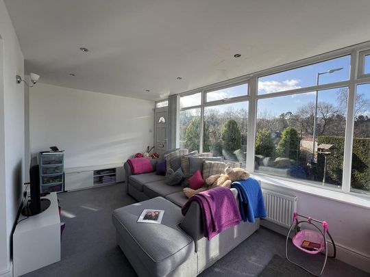 3 bedroom end of terrace house to rent - Photo 1