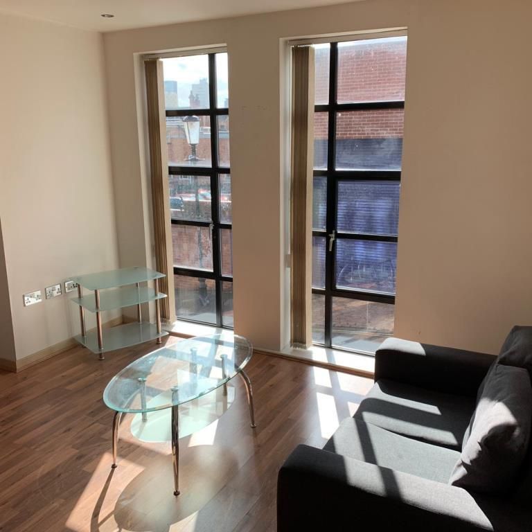 Studio to rent - Photo 1