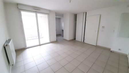 location Appartement T2 DE 42.24m² À MONTPELLIER - Photo 2