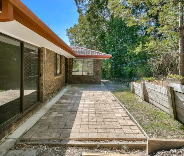 Perfectly located family home. - Photo 2