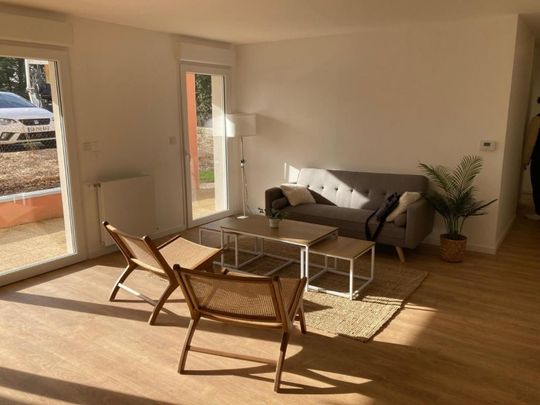 Location Appartement 4 pièces 81m² ST BENOIT 86280 - Photo 1