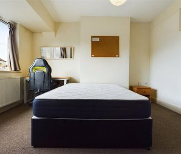 4 bedroom terraced house to rent - Photo 5