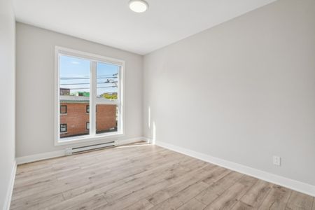 9510 Rue Notre-Dame E., app.205, H1L 3P3, Montréal - Photo 3