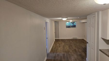 For Lease - 121 Cumberland Street, Barrie, Ontario - Photo 4